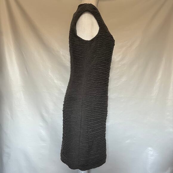 Suzi Chin Maggy Boutique Pleated Bodycon Sz 4 Cocktail Workwear Capsule Minimal - Picture 4 of 13